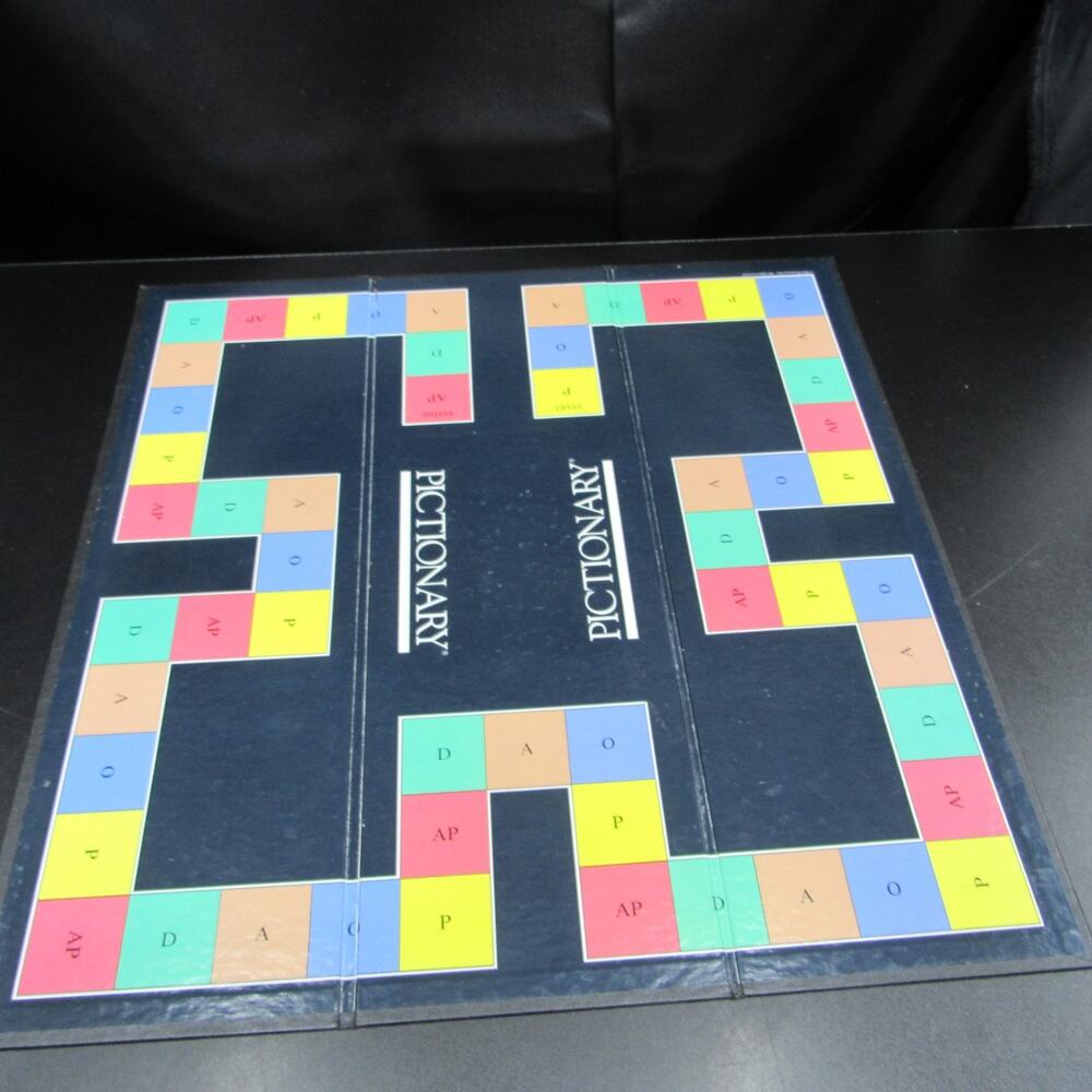 Vintage PICTIONARY 1985 FIRST EDITION Replacement board only Used